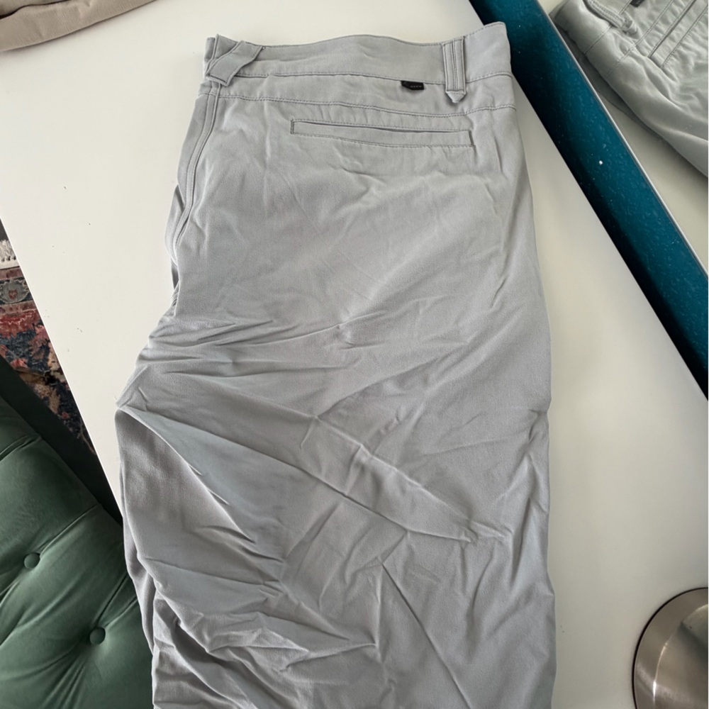 Oakley Men's Take 3.0 Pro Shorts - Tan and Wood Gray - Picture 9 of 10